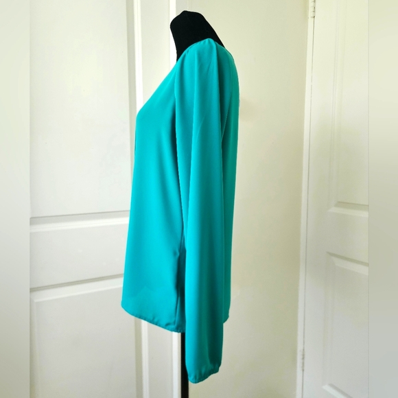 Express Teal Women's Top - Picture 3 of 5